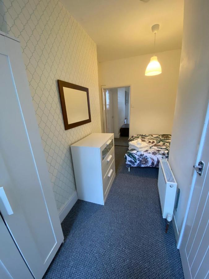 The Walnut Suite Lovely One Bedroom Flat In Stoke. Plymouth Exteriör bild