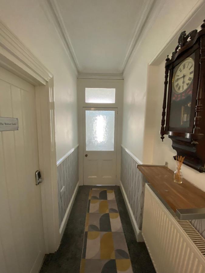 The Walnut Suite Lovely One Bedroom Flat In Stoke. Plymouth Exteriör bild